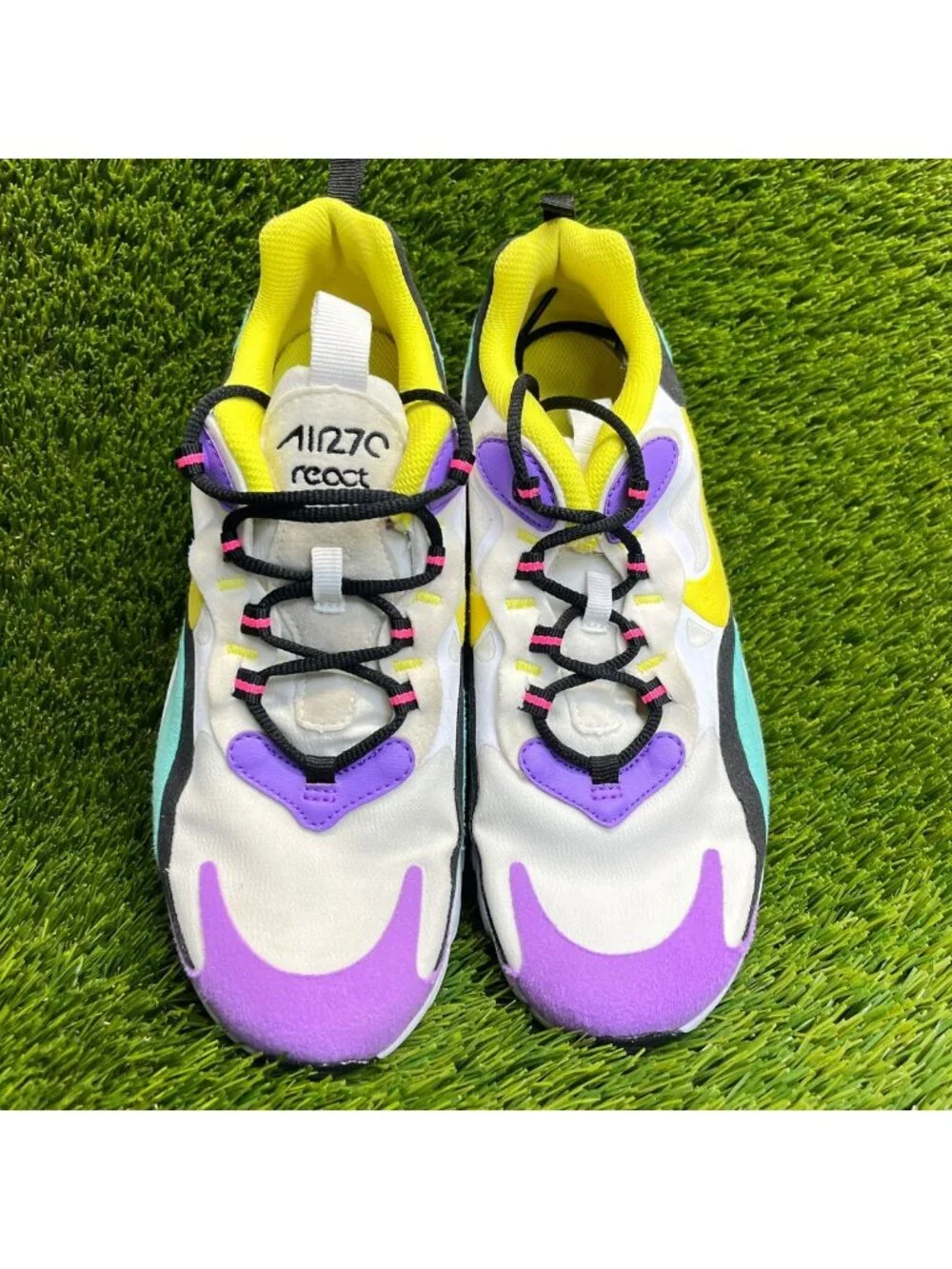 Nike Air Max 270 React Bright Violet Girls Size‎ 6Y White Running Shoes Sneakers